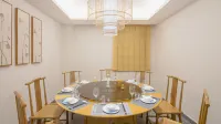 Floral Hotel·Jiuhua Mountain Pusu Lanshan Hotel (The Main Store of the Temple of the Body)