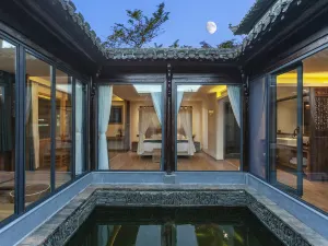 Houtang Holiday Manor