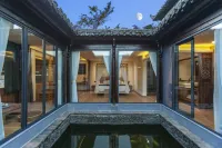 Houtang Holiday Manor - Historic Hotels