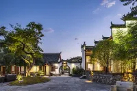 Houtang Holiday Manor - Historic Hotels