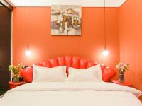广州莱福特国际公寓 - 浪漫圆床房