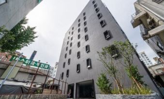 Anyang Everden Hotel