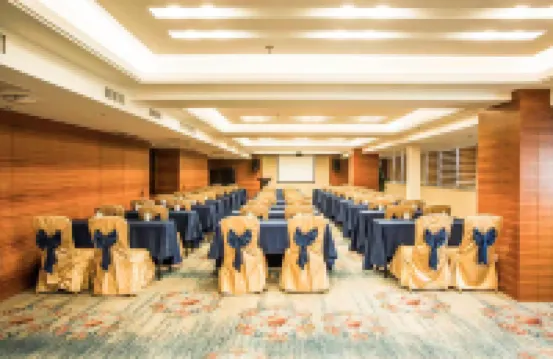 Juchunyuan Binjiang Holiday Hotel