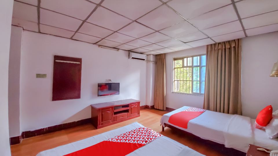 Yulin dongfu hotel