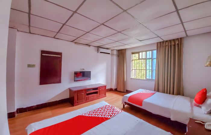 Yulin dongfu hotel