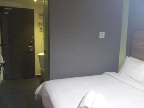 The Leverage Business Hotel Bandar Baru Mergong Kota Setar 2021 Room Price Deals Review Trip Com