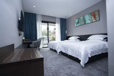 Mimengyitan Holiday Inn Hotels near Liumuyanggang