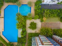 海口橙季国际酒店 - 室外游泳池
