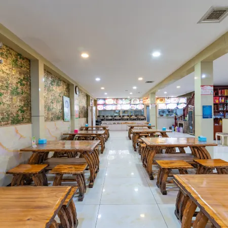 Jinxiang Kaisheng Business Hotel