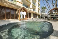 Mount Emei Zhizhu Resort Hotel - Rooftop Pools