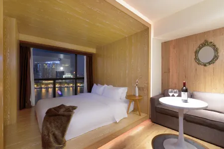 DE LA REINE BAR & SPA HOTEL GUANGZHOU