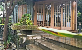 Quxian Shiguang Xiaozhu Guesthouse