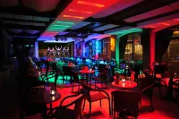 Alexander the Great Beach Hotel - bar