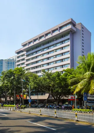 Longquan Hotel (Haikou Qilou Old Street Branch Youyi Commercial Plaza Branch)
