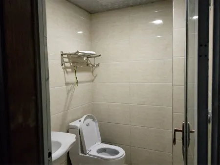 Tiyunling Hotel