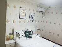 泸州万象汇爱情公寓 - 舒适温馨一室大床房