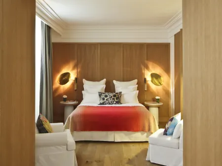 Hôtel Vernet Champs Elysées Paris