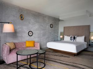 The Starling Atlanta Midtown, Curio Collection by Hilton