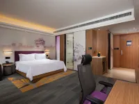 Hampton by Hilton Chengdu Longquan Hotels near Dong'anhu Park