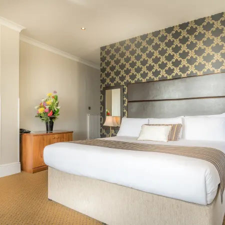 Queens Hotel & Spa