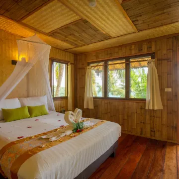 ライレイ ガーデン ビュー リゾート ポダ島周辺のホテル