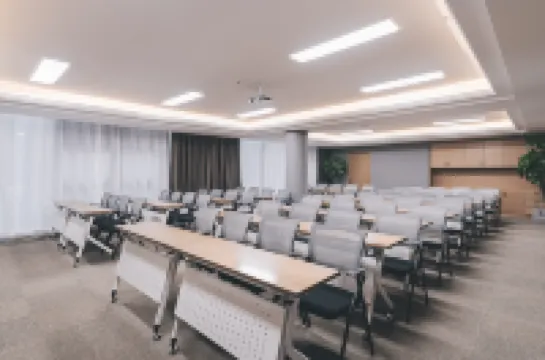 湖州東吳銀泰城南街亞朵酒店