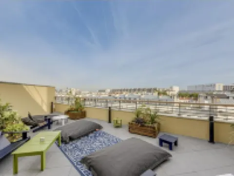 The People - Paris Bercy Hotels near Paris Lyon Station