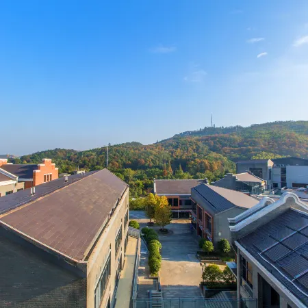 Floral Hotel · Xianning Hot Spring Valley