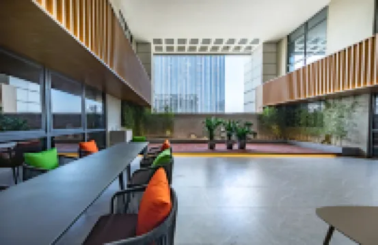 佛山順德美的悅然廣場亞朵飯店 北滘站附近的飯店