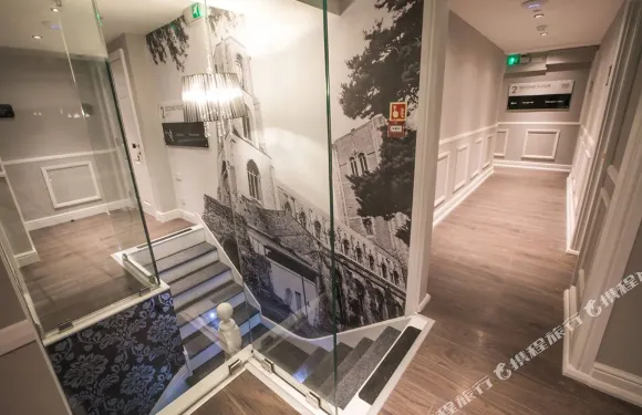 修道院 10 號酒店