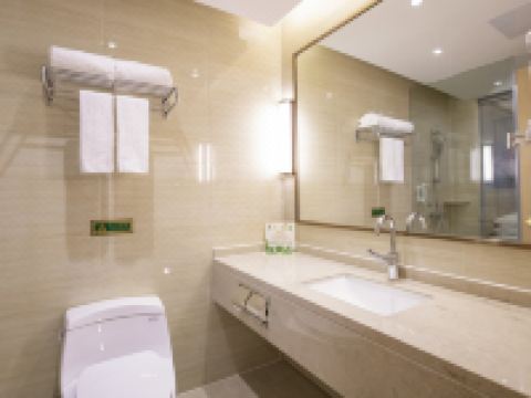 维也纳国际酒店(上海虹桥国展中心北青公路店) - 家庭亲子房