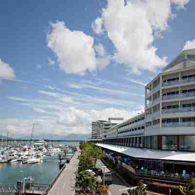 Shangri-La The Marina, Cairns Hotel Exterior