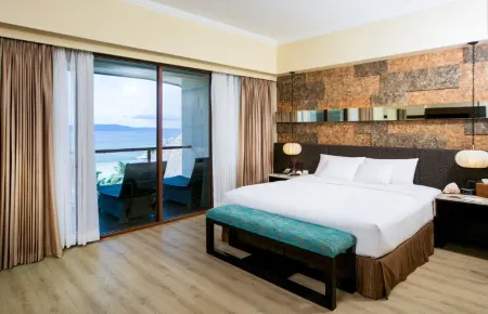 The Bellevue Resort Отели рядом с достопримечательностью «Best Sunset Hermit Beach»