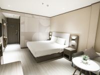 汉庭酒店(九江浔阳路步行街店) - 高级大床房