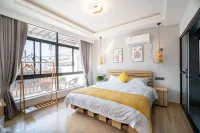 Jingshan Xiaozhu Hotel