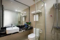 Phoenix Valley Holiday Hotel Zhuhai (Gongbei Port  Qinglü Nan Road Store) Các khách sạn ở 