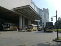 竜岩萬華皇冠ホテル - 駐車場