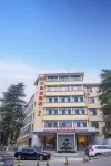 Nanhu Hotel (Xinyang Normal University Nanwan Lake) Hotel in zona Xinyang Normal University