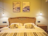 曲靖艾佳酒店 - 南亚风情园中式大床房
