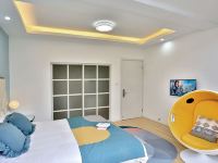 上海慕心创意设计酒店 - 恒心大床房