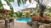 Golden Palm Resort Отели в г. Панглао