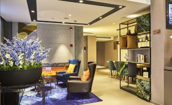 Home Inn (Shanghai Hongqiao Airport Jiuting Street)