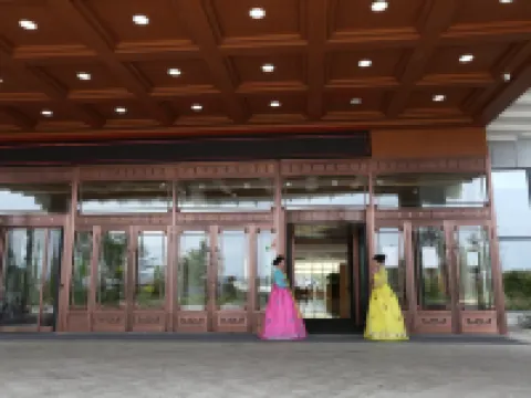 Hailanjiang Hotel Hotels in Longjing