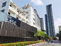 Llx Apartments at the Base Condo