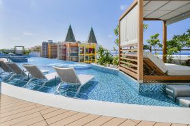 Lequ Okinawa Chatan Spa ＆ Resort