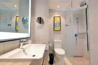 HuangHe Greater China Hotel(Lanzhouxi Railway Station Qlihe Huanghe Bridge)