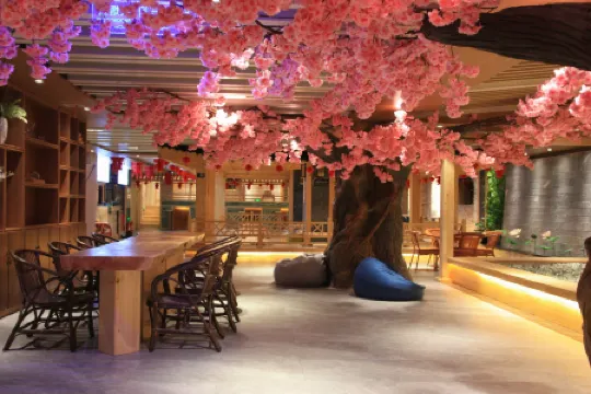 Water Cube Hotel Отели рядом с достопримечательностью «Yanbian University(Hunchun Campus)»