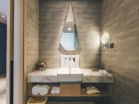 江陰濱江中路體育中心亞朵酒店 江陰酒店