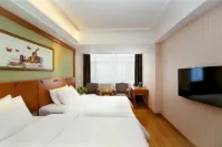 Vienna Hotel (Tongliao Development Zone) Hotels in Chuangye Avenue