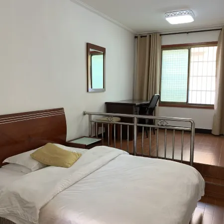 Anqing Yirenju Hotel